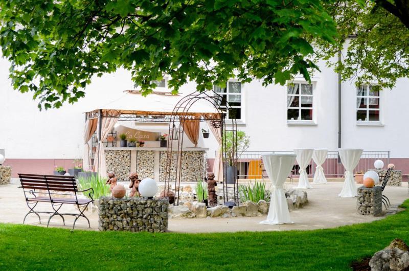 Landhotel Neukirchner Hof Neukirchen Bei Sulzbach-Rosenberg Exterior photo