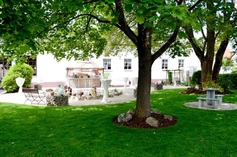 Landhotel Neukirchner Hof Neukirchen Bei Sulzbach-Rosenberg Exterior photo